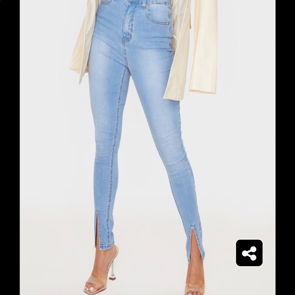 Pretty little thing Petite light blue wash